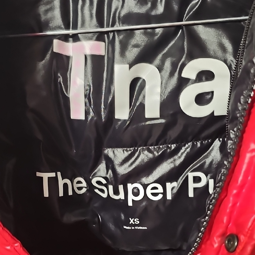TNA Red Puffer Jacket - Picture 5 of 8